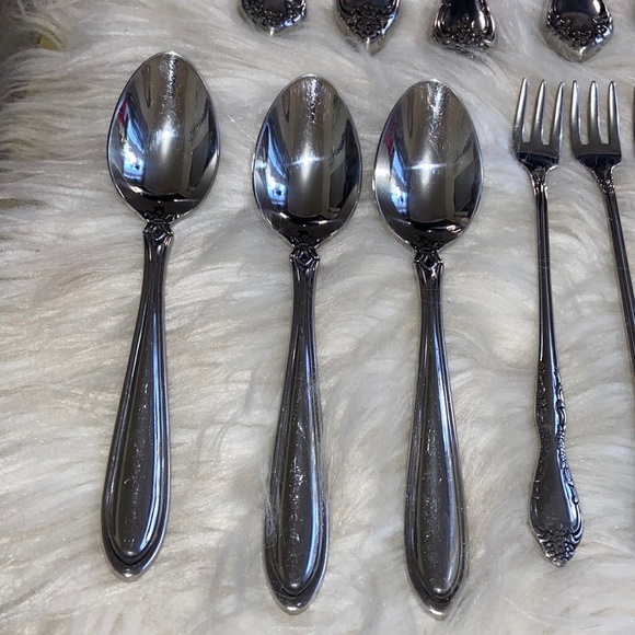 Oneida Stainless Flatware Mix Bundle - Picture 6 of 17